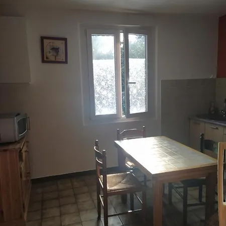 Dans Maison Apartment *