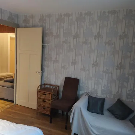 Dans Maison